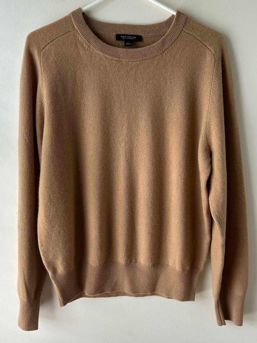 Ann Taylor 100% Cashmere Crewneck Sweater Camel Tan XL - Picture 3 of 8